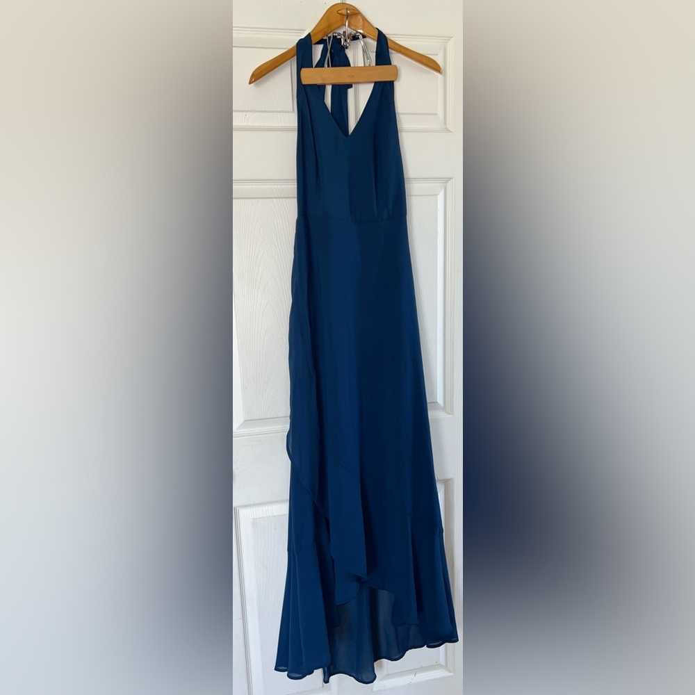 Lulu’s Navy Blue Halter Neck Tie Maxi Dress Size Medium EUC Like New